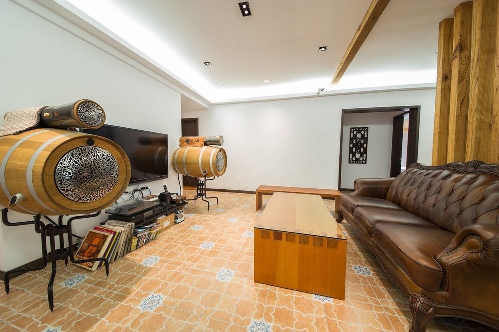 Hou Shan Ren Jia B&B Luye Exteriör bild
