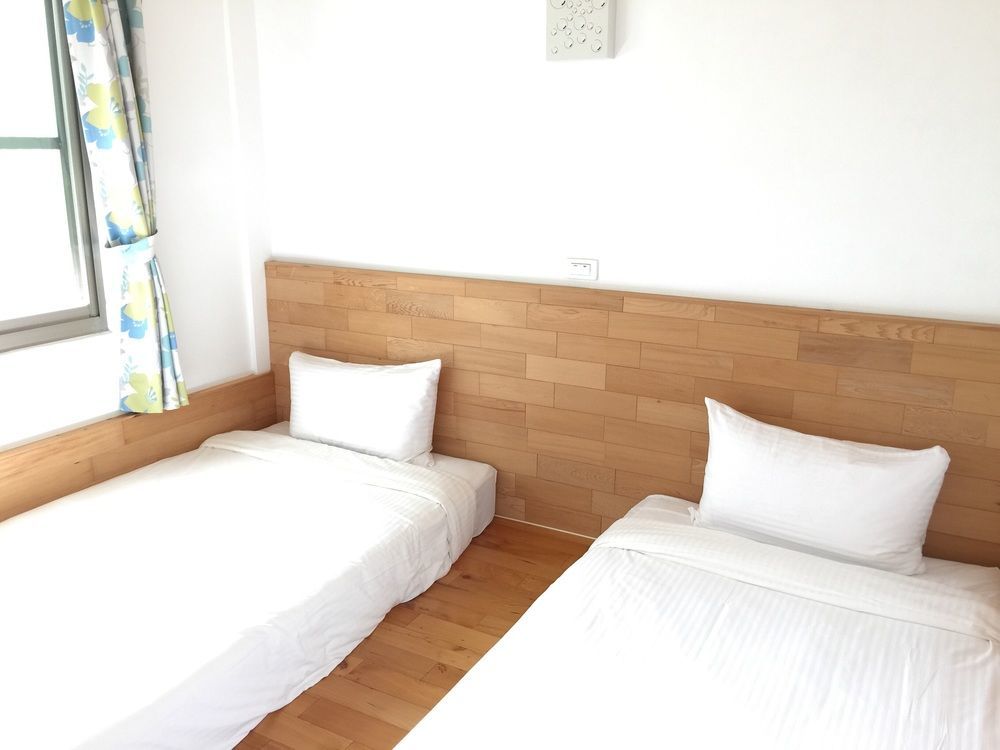Hou Shan Ren Jia B&B Luye Exteriör bild