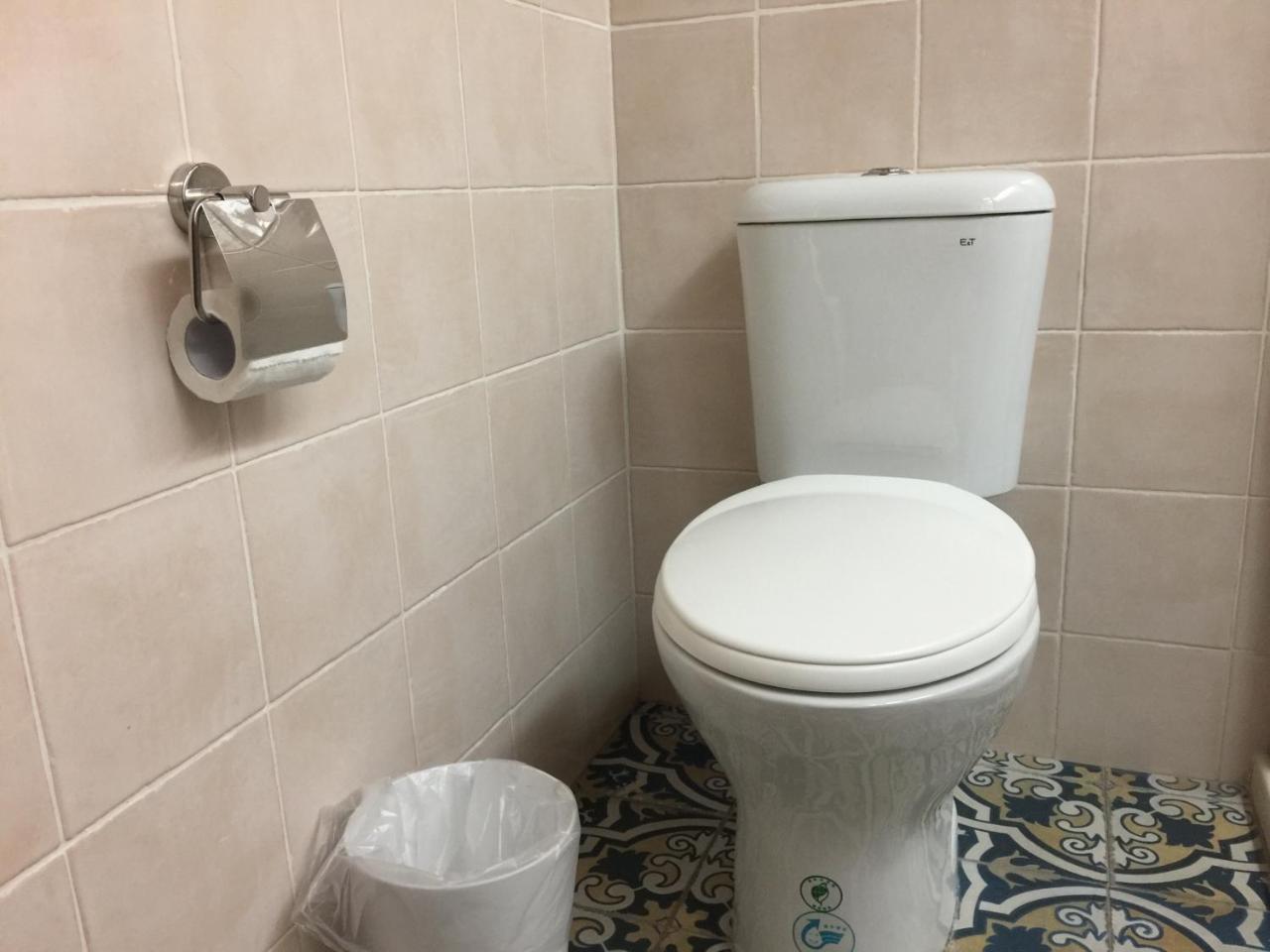 Hou Shan Ren Jia B&B Luye Exteriör bild